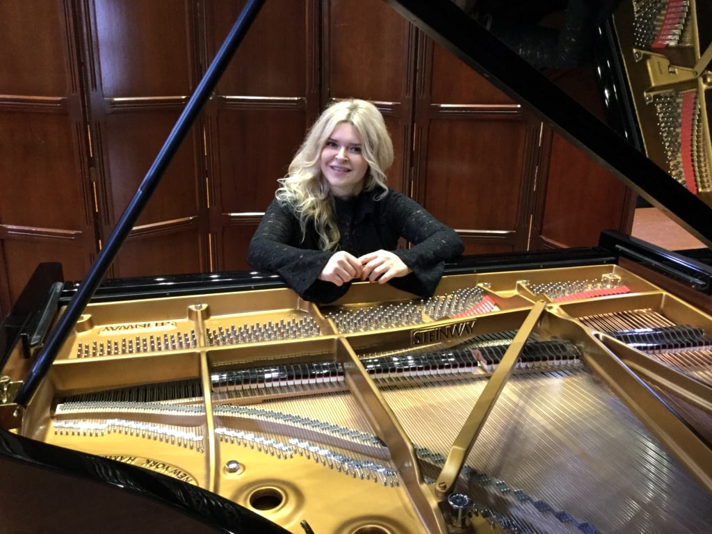 Milana Music Studio - Milana Vik