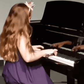 Milana Music - Performance