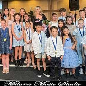 Milana Music - Performance